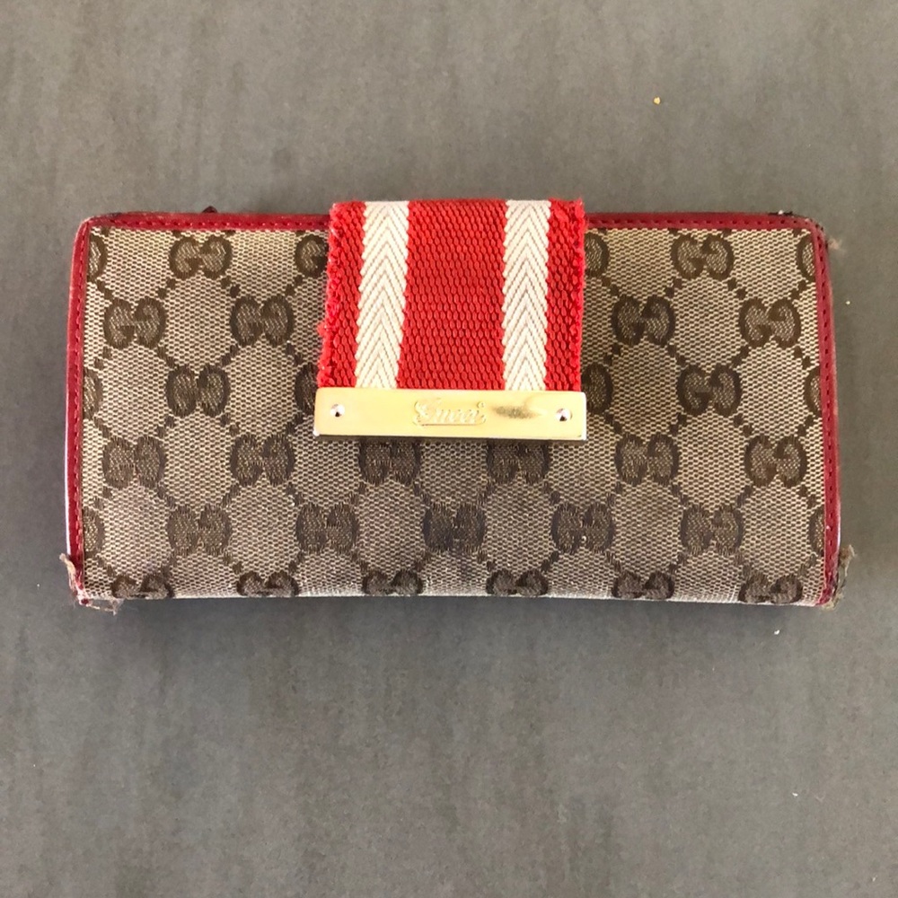 Authentic Gucci wallet used